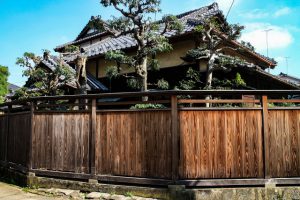 日本家屋を守る板塀のイメージ